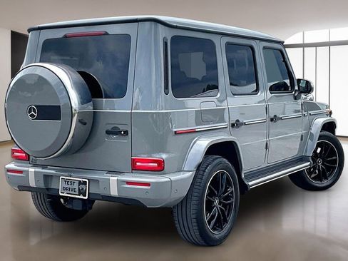 Used 2025 Mercedes-Benz G 550 image 2