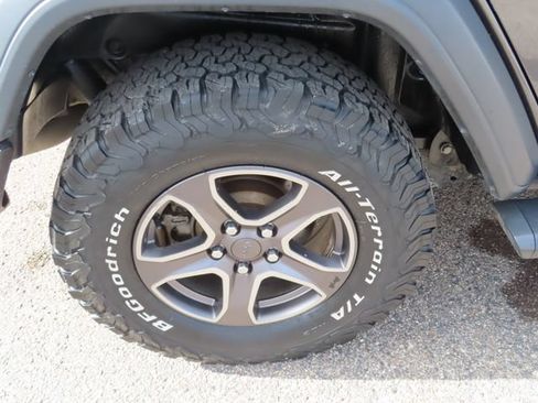 Used 2019 Jeep Wrangler Unlimited Sport S AWD/4WD image 15