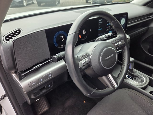 Used 2025 Hyundai Kona SEL AWD/4WD image 17