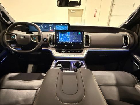 Used 2026 Ford Expedition Tremor AWD/4WD image 30