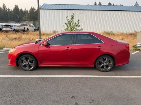 Used 2014 Toyota Camry SE FWD image 8