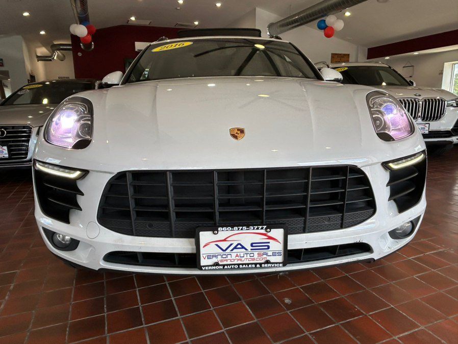 Used 2016 Porsche Macan S AWD/4WD image 2
