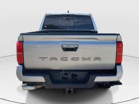 Used 2024 Toyota Tacoma Limited w/ Limited Package (LT) AWD/4WD image 6