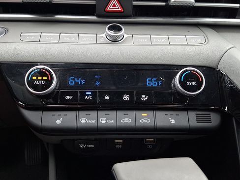 Certified 2023 Hyundai Elantra SEL w/ Convenience Package FWD image 15