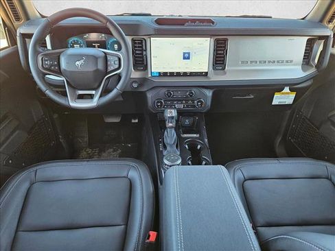 New 2025 Ford Bronco Outer Banks image 15