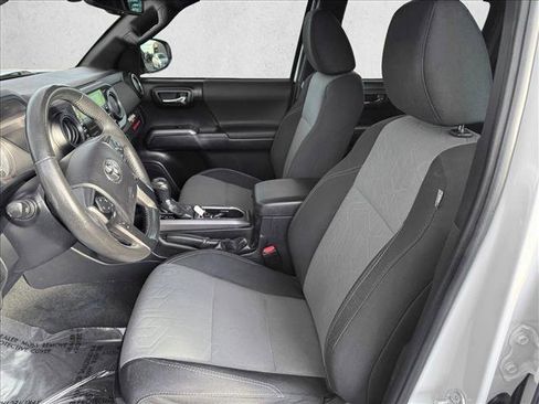 Certified 2021 Toyota Tacoma TRD Off-Road w/ Technology Package image 10