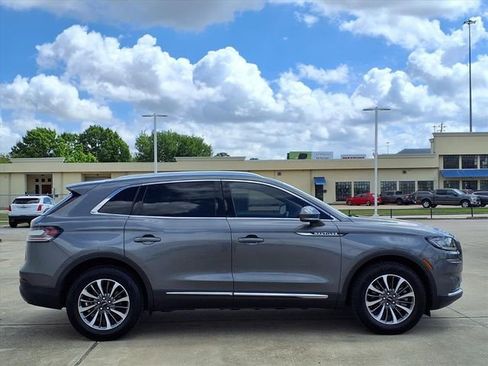 Certified 2022 Lincoln Nautilus FWD w/ Premium Package image 21