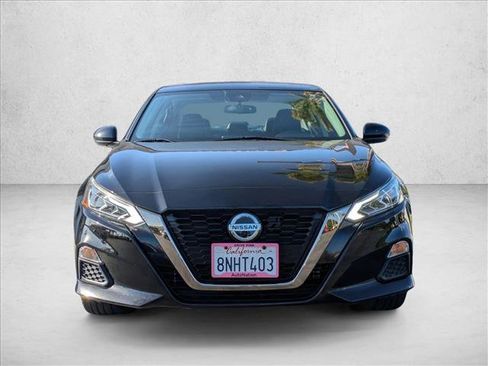 Used 2020 Nissan Altima 2.5 SR FWD image 2