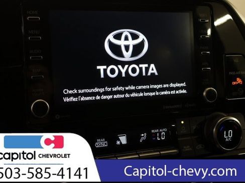Used 2022 Toyota Highlander LE AWD/4WD image 21