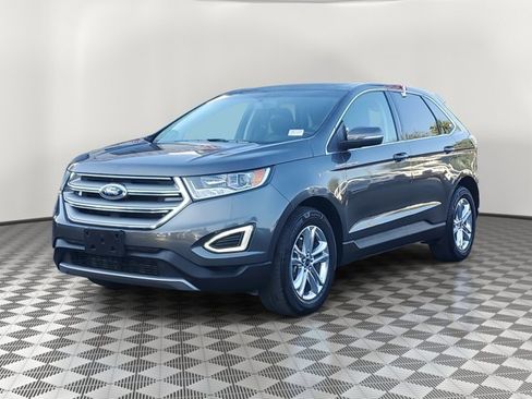 Used 2017 Ford Edge SEL w/ Equipment Group 201A image 3