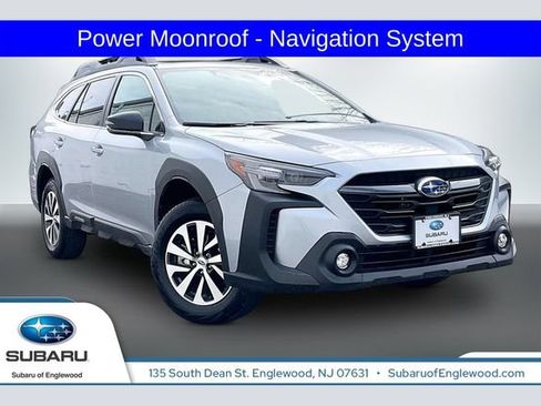 Used 2025 Subaru Outback Premium AWD/4WD image 1