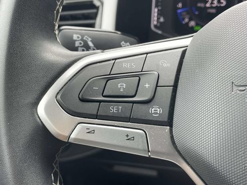 Certified 2023 Volkswagen Atlas SE FWD image 25