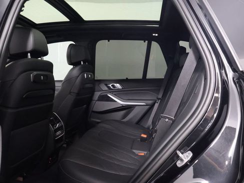 Used 2025 BMW X5 xDrive40i w/ Executive Package AWD/4WD image 11