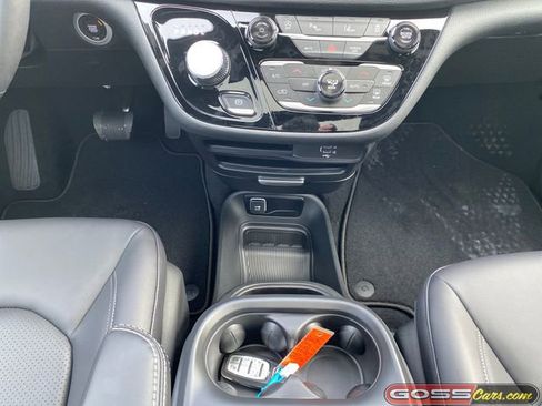 New 2026 Chrysler Pacifica Select image 13