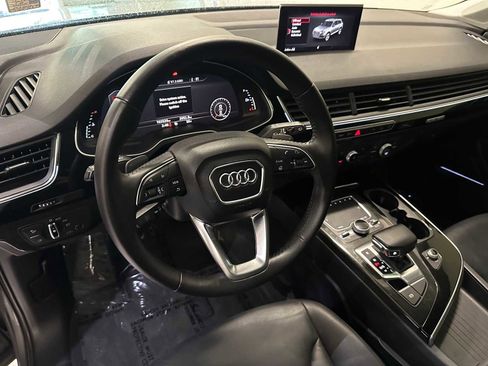Used 2018 Audi Q7 3.0T Premium Plus w/ Premium Plus Package AWD/4WD image 2