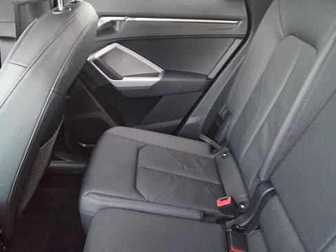 Certified 2025 Audi Q3 2.0T Premium w/ Convenience Package image 21