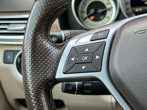 Used 2016 Mercedes-Benz E 350 Sedan image 25