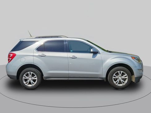 Used 2016 Chevrolet Equinox LT FWD image 2