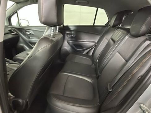 Used 2017 Chevrolet Trax LT w/ LT Convenience Package FWD image 26