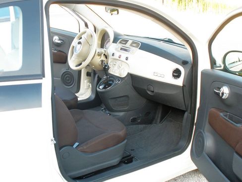 Used 2015 FIAT 500 Pop FWD image 24