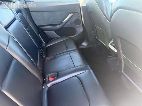 Used 2024 Tesla Model Y Long Range image 27