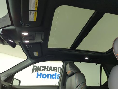 New 2025 Honda Pilot TrailSport image 18