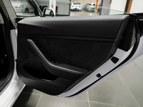 Used 2023 Tesla Model 3 Standard Range RWD image 45