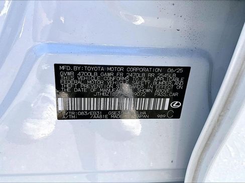 Used 2025 Lexus IS 350 F Sport image 16