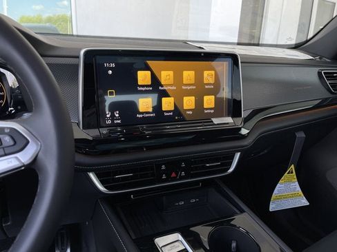 New 2025 Volkswagen Atlas Cross Sport SEL Premium R-Line image 17