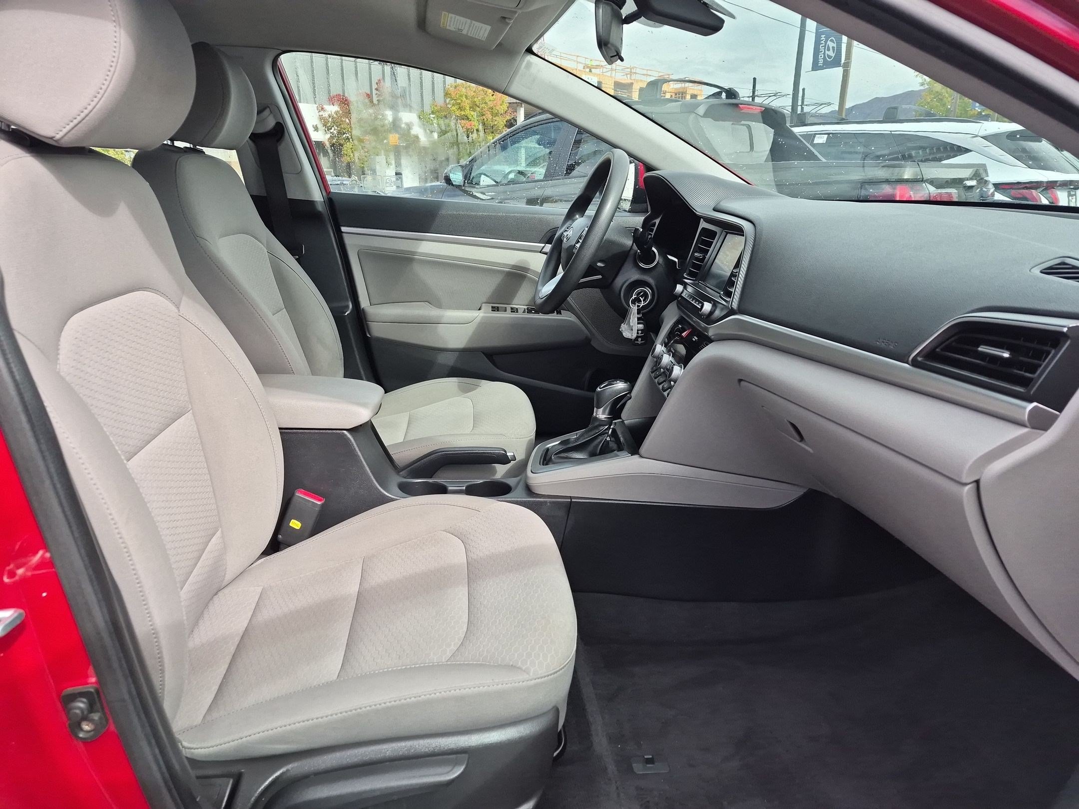 Used 2020 Hyundai Elantra SEL FWD image 28