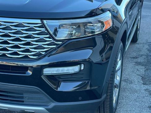 Used 2020 Ford Explorer Platinum w/ Premium Technology Package image 9