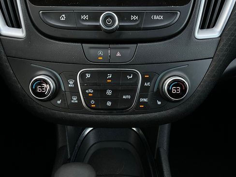 Used 2024 Chevrolet Malibu LT image 27