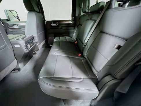 New 2026 GMC Sierra 2500 Denali w/ Denali Reserve Package image 19