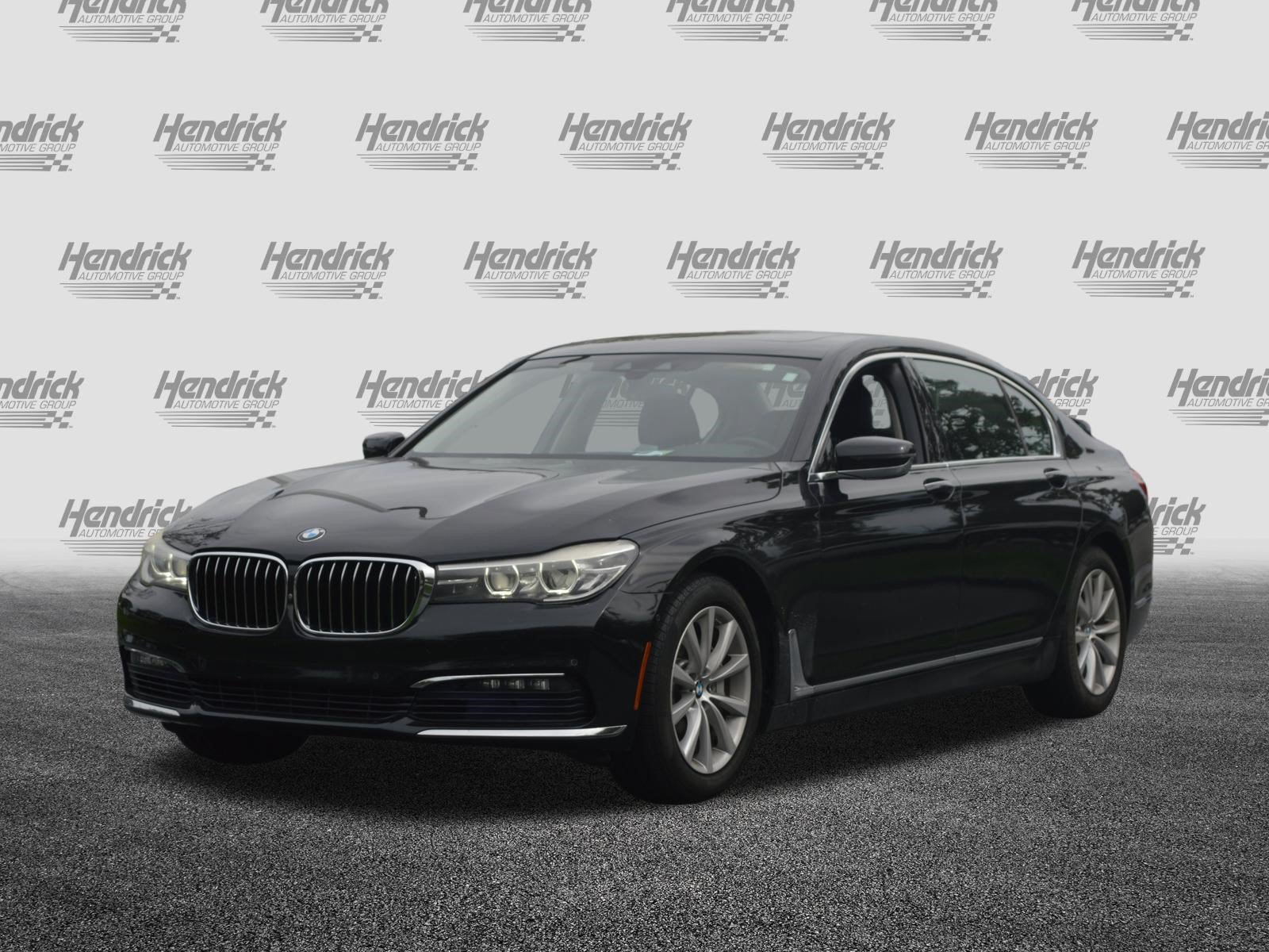 Used 2017 BMW 740i RWD image 3