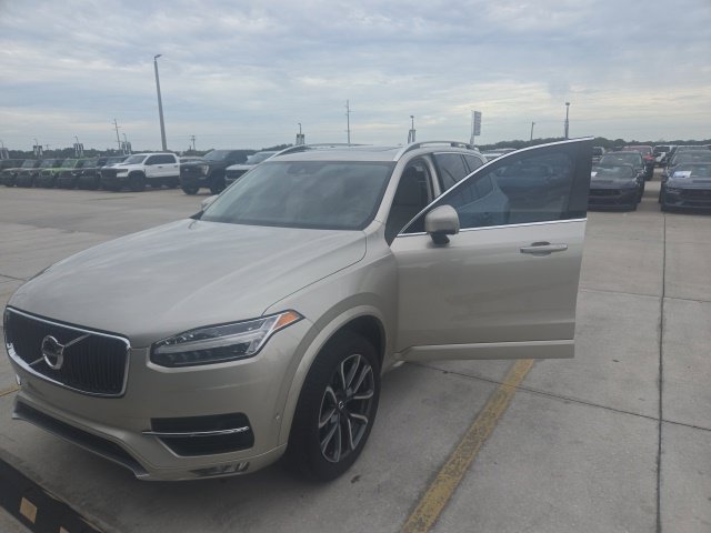 Used 2018 Volvo XC90 T6 Momentum w/ Convenience Package AWD/4WD image 22