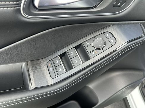 New 2026 Nissan Rogue Platinum w/ Platinum Premium Package image 13