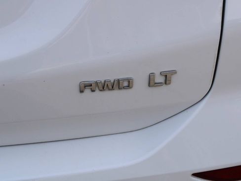 Used 2021 Chevrolet Equinox LT image 11