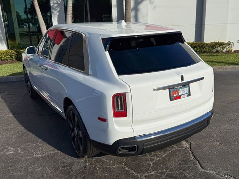 Used 2023 Rolls-Royce Cullinan image 15