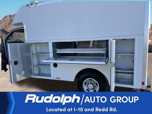 Used 2017 Chevrolet Express 3500 image 17