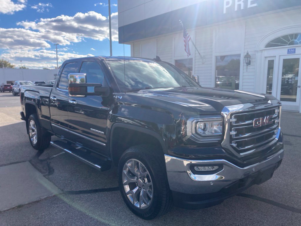 Used 2017 GMC Sierra 1500 SLT w/ SLT Premium Package AWD/4WD image 3
