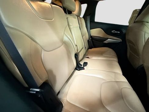 Used 2017 Jeep Cherokee Limited AWD/4WD image 25