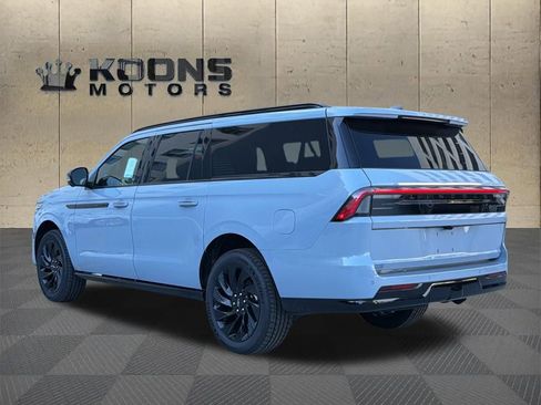 New 2026 Lincoln Navigator L Reserve w/ Jet Appearance Package AWD/4WD image 6