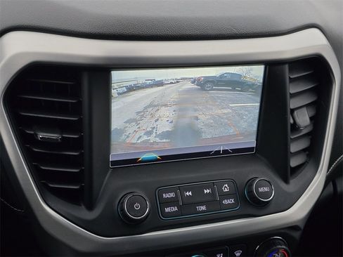 Used 2018 GMC Acadia SLT image 21