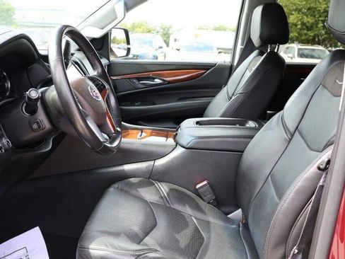 Used 2016 Cadillac Escalade Premium AWD/4WD image 13
