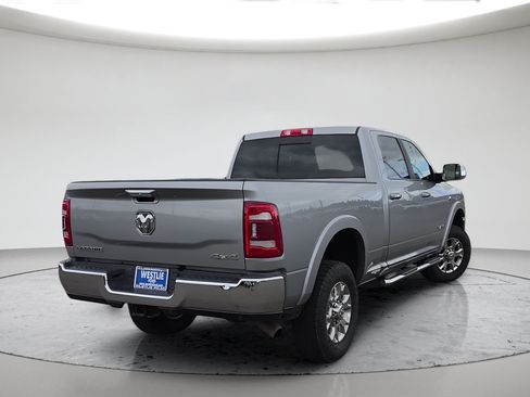 Used 2022 RAM 2500 Laramie AWD/4WD image 7