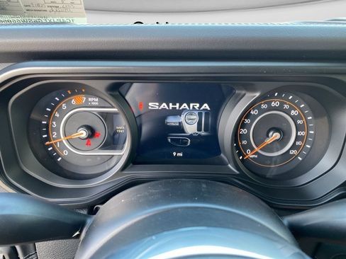 New 2025 Jeep Wrangler Unlimited Sahara w/ Safety Group AWD/4WD image 26