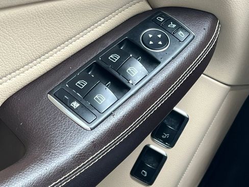 Used 2018 Mercedes-Benz GLS 450 4MATIC image 38