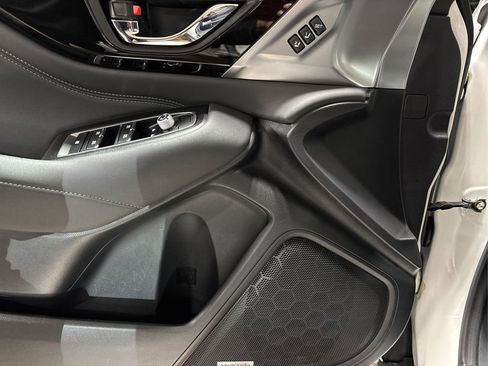 Used 2020 Subaru Outback Limited image 24