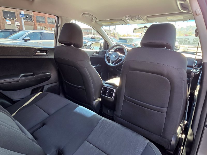 Used 2017 Kia Sportage LX AWD/4WD image 16