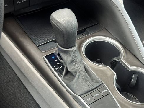 Certified 2024 Toyota Camry LE image 19